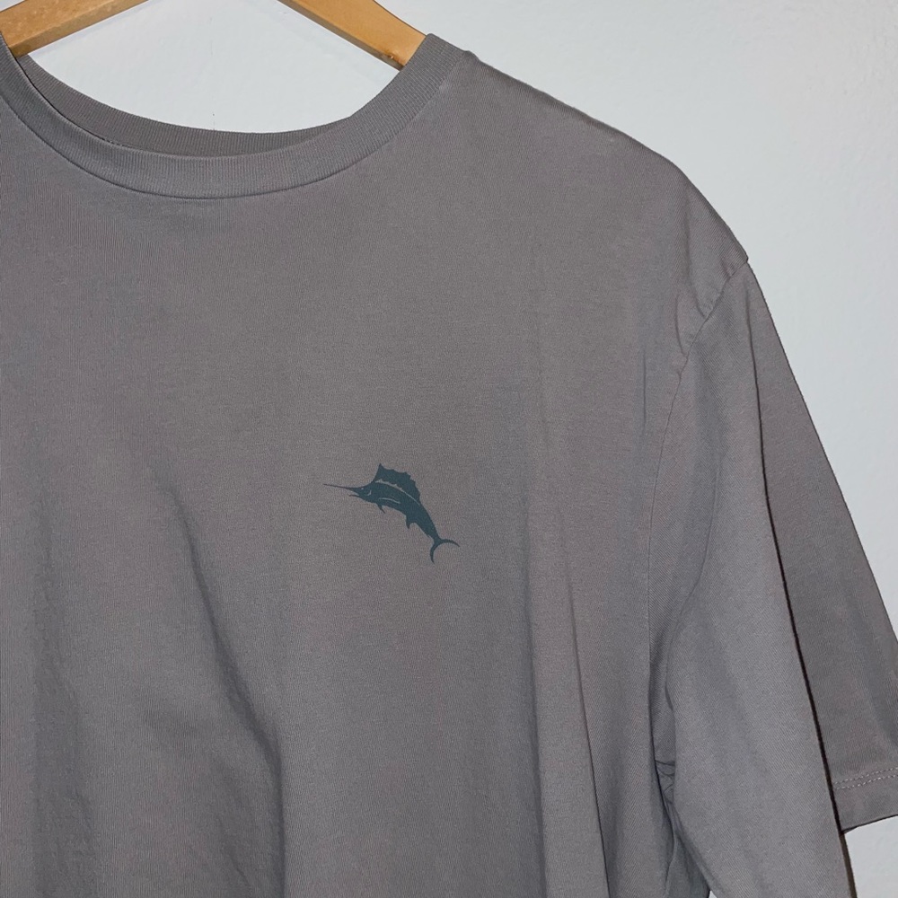 Tommy Bahama Large Gray “Parrot Steakhouse” Vintage T-Shirt